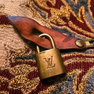 Louis Vuitton Lock #311
